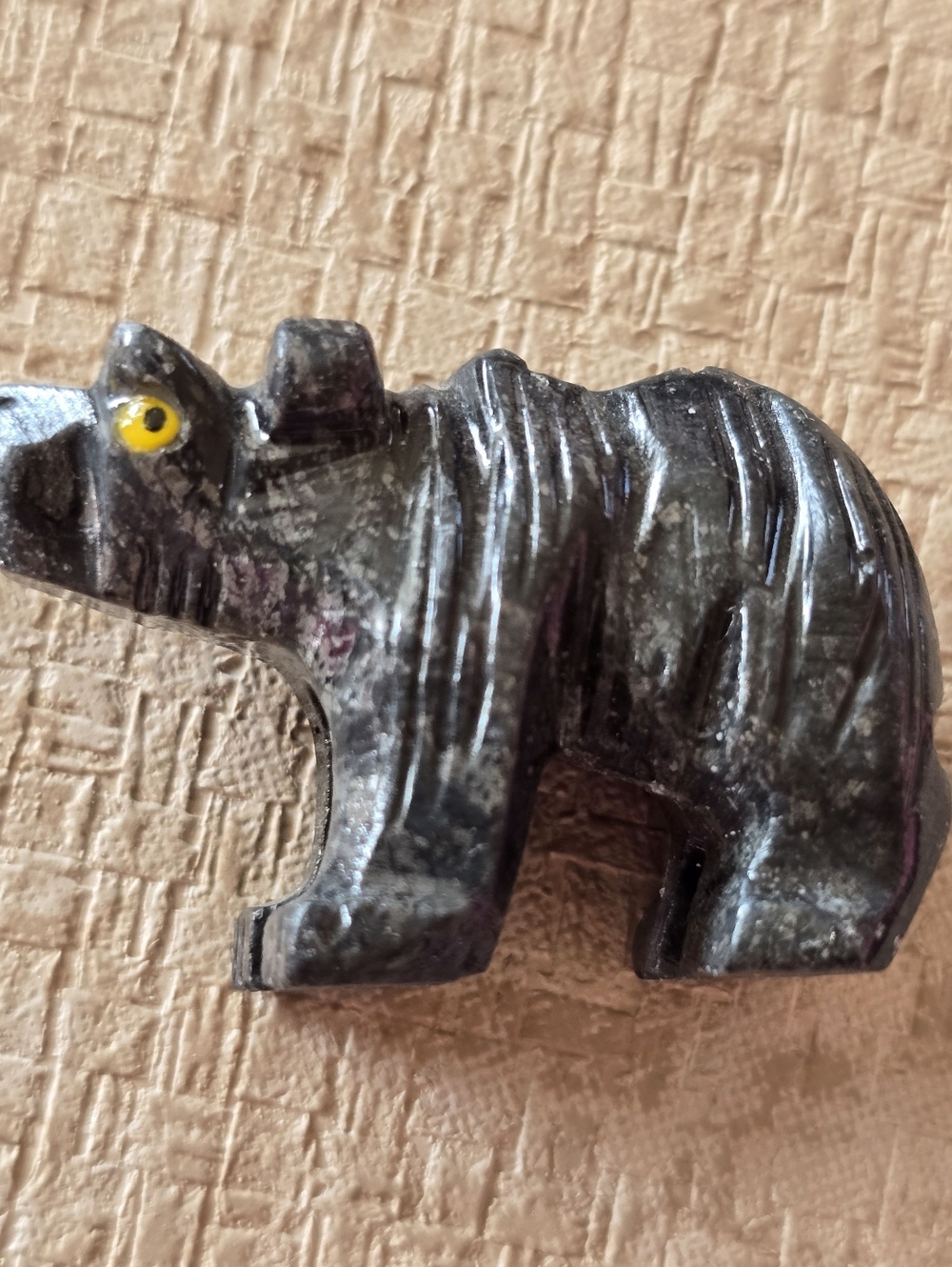 Hand Carved Quartz Bear Figurine - Picture 1 of 4